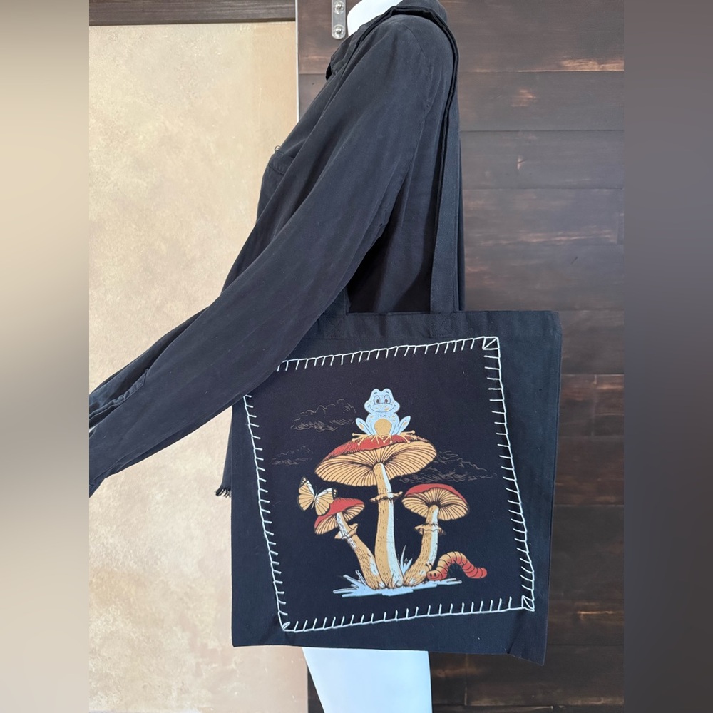 Black Mushroom Canvas Tote Bag – Nature-Inspired and Eco-Friendly Style